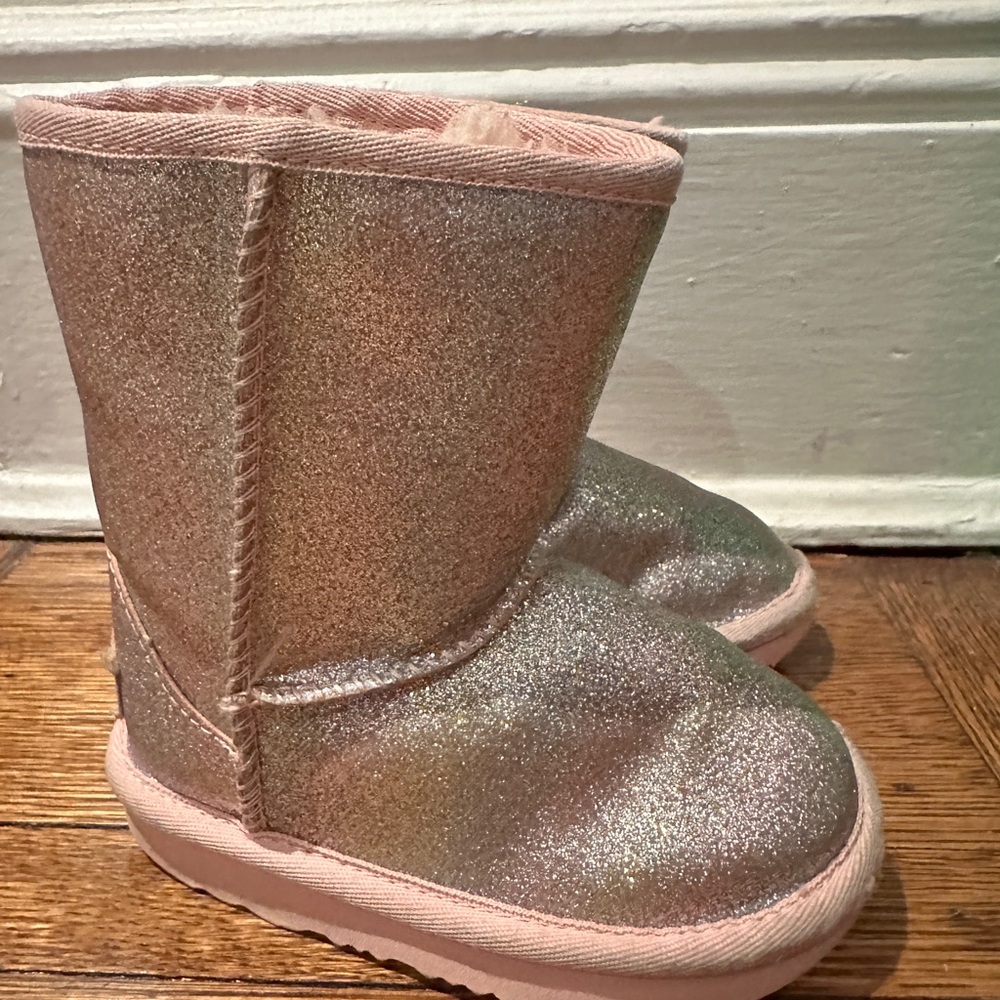UGG Kids Boots in Glittery Pink and Gold Maggie Zoe Sz 7 (2 pairs of boots)